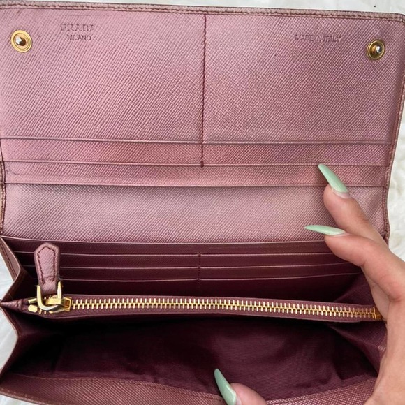 Baby Pink Authentic Metallic Prada Saffiano Wallet - Picture 4 of 4